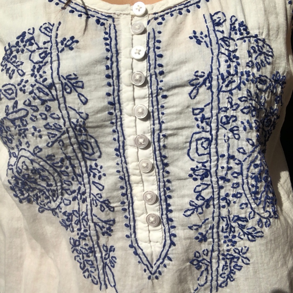 Embroidered Tank Top - Picture 4 of 6